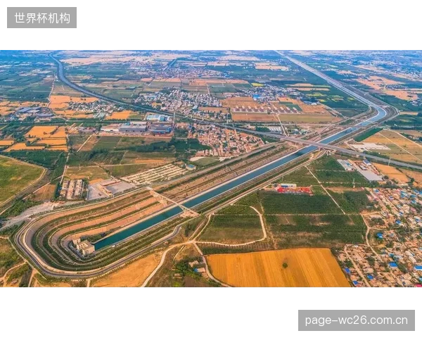 部分地区在“智慧体育”口号下盲目上马项目，造成了边缘算力与视觉捕捉系统的低效重复建设